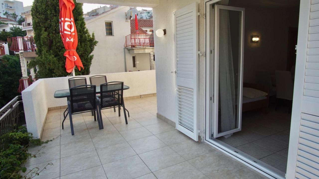 Apartments Victoria Trogir Buitenkant foto