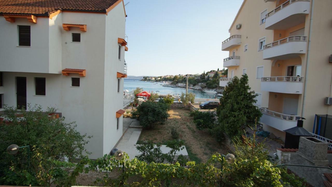 Apartments Victoria Trogir Buitenkant foto